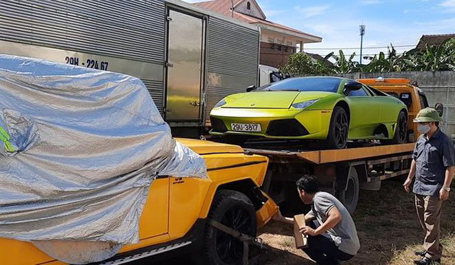 Lamborghini Murcielago và Mercedes-Benz G-Class "không rõ lai lịch" xuất hiện tại Việt Nam - 2