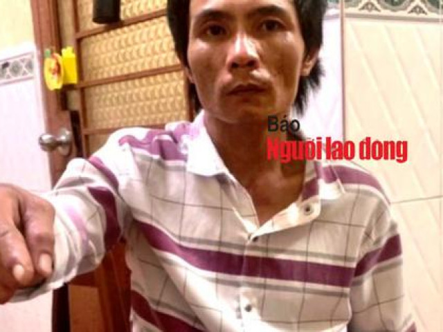 Pháp luật - Bắt "nóng" gã đàn ông làm liều với chủ tiệm gội đầu đeo nhiều vàng