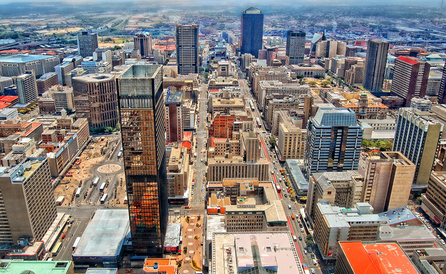 Johannesburg là một thành phố trù phú, giàu có và lớn nhất ở Nam Phi. Nơi đây sở hữu những mỏ vàng đồ sộ, được ví như 'quê hương' của thứ kim loại quý giá này.
