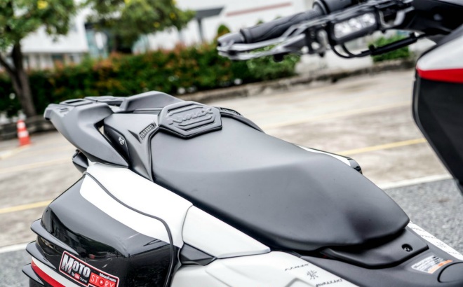 2020 Yamaha NMAX biến hóa thành xế thám hiểm mạnh như mãnh hổ - 14