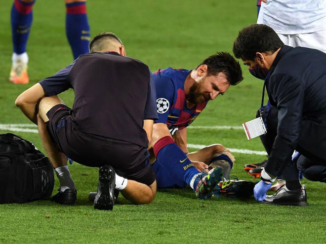 Barca lo sợ Messi dính chấn thương, Bayern - Lewandowski mừng thầm - 2