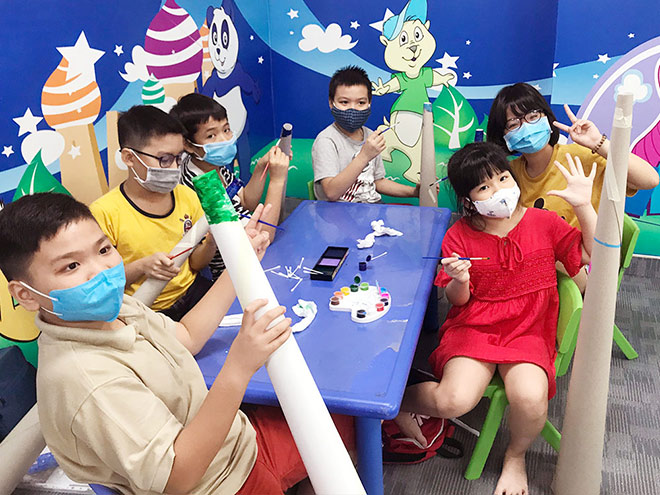 Mỗi tuần học, các em được hoà mình vào môi trường mới đậm đà bản sắc văn hoá