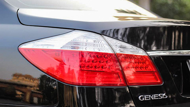 Xế sang Hyundai Genesis đời 2010 bán giá gần bằng Elantra đập thùng - 6