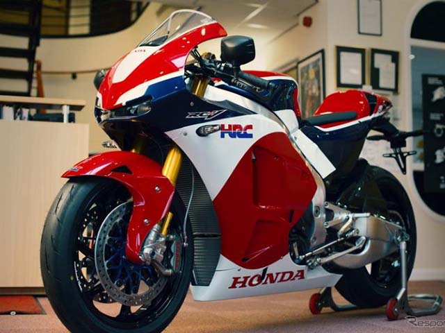 Thế giới xe - Honda V4 chuẩn bị ra mắt: Lời thách thức với Panigale V4