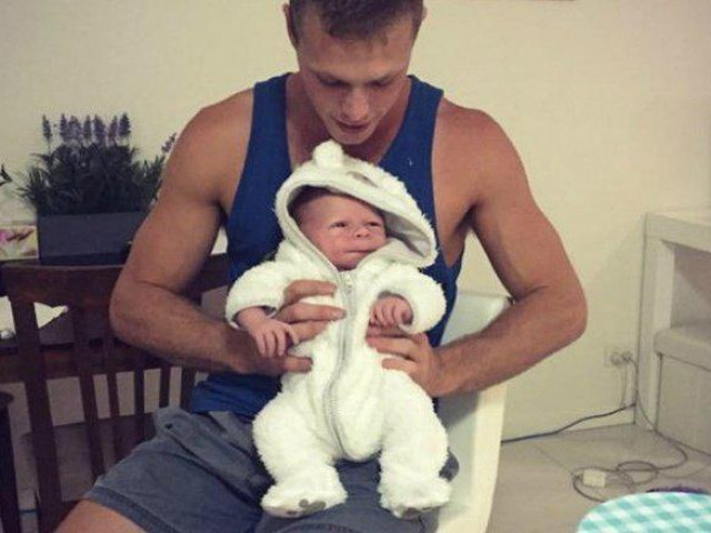 Bạn trẻ - Cuộc sống - Sự thật cảm động phía sau chuyện chàng trai trở thành ông ngoại ở tuổi 24