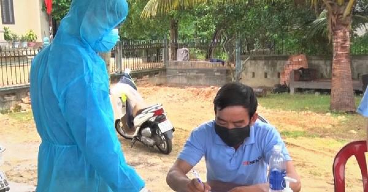 Tin tức trong ngày - Lịch trình 2 ca mắc Covid-19 ở Quảng Trị: Đến nhiều phòng khám và đi khắp bệnh viện