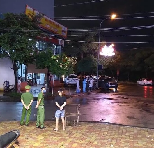 Ông B. đến nhà con gái ở quán bia hơi Lộc Vừng có địa chỉ tại xã Tứ Hiệp, huyện Thanh Trì, TP.Hà Nội.