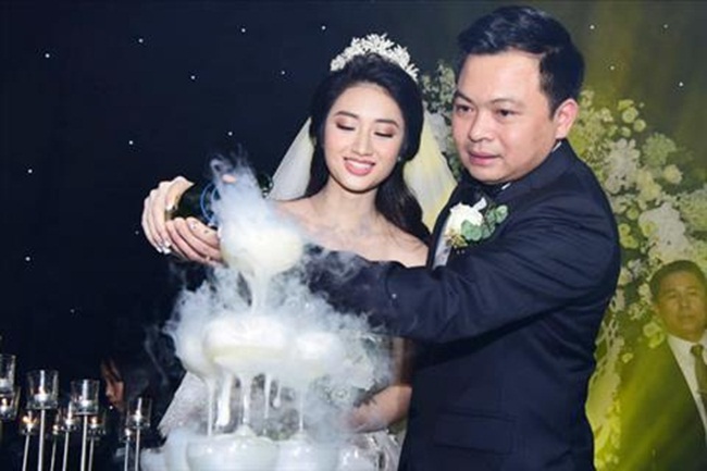 Hiện nay, doanh nhân Doãn Văn Phương và vợ đã có con trai đầu lòng.

