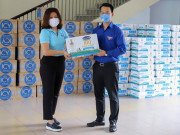 Vinamilk ủng hộ 8 tỷ đồng cho Hà Nội và 3 tỉnh miền Trung chiến đấu chống dịch Covid-19