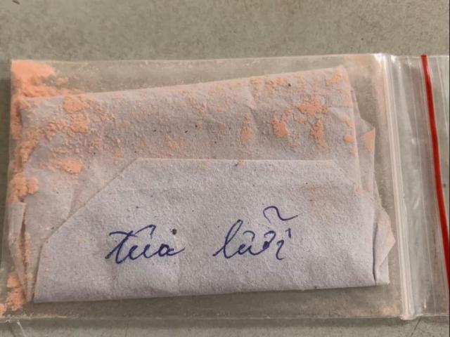 Sức khỏe đời sống - Trẻ 3 tháng tuổi tổn thương não, nguy kịch do đánh tưa lưỡi bằng thuốc cam