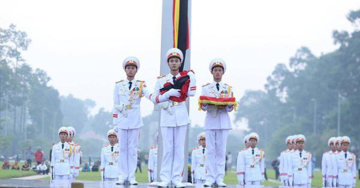 Tin tức trong ngày - Toàn cảnh Lễ treo cờ rủ Quốc tang nguyên Tổng Bí thư Lê Khả Phiêu