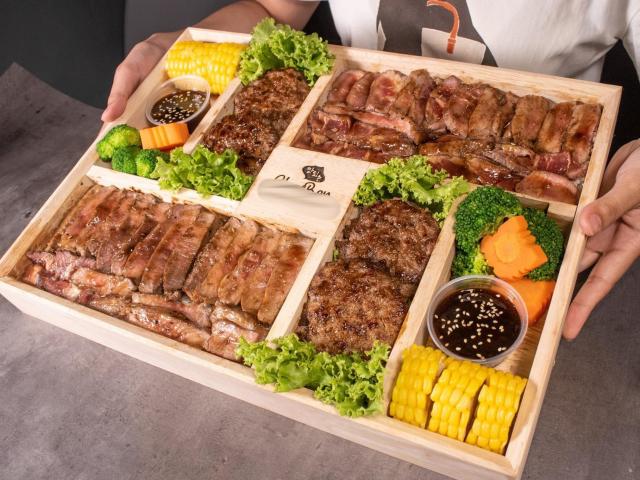 Thị trường - Tiêu dùng - Sự thật bên trong suất cơm văn phòng 29 triệu đang gây "sốt" ở Hà Nội