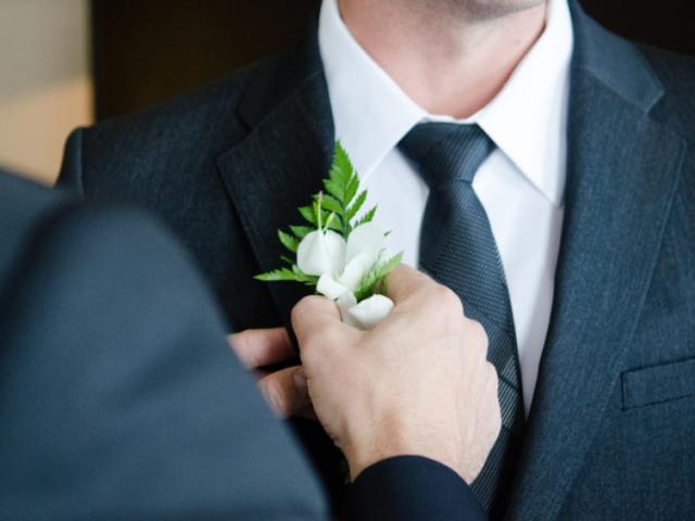 Thời trang - Bí quyết chọn veston cho các chàng trai sắp lên xe hoa