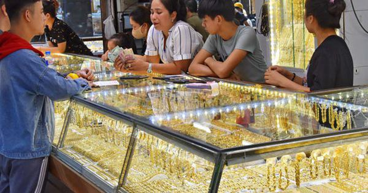 Kinh doanh - Mua - bán vàng chênh lệch kỷ lục, ai hưởng lợi?
