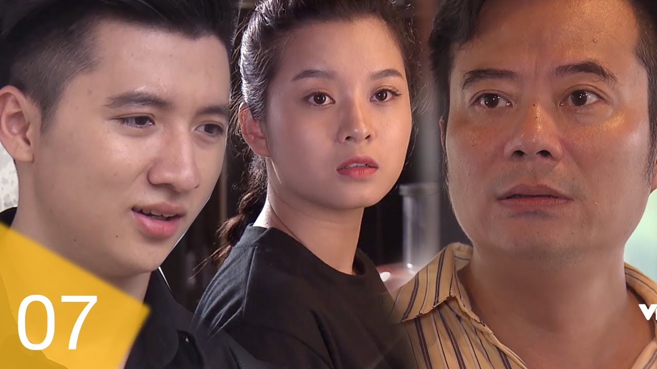 Bộ phim "Đi qua mùa hạ" với sự tham gia của Phan Anh (bên phải)