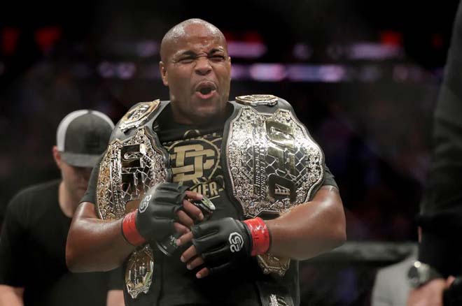 Daniel Cormier có thể rời UFC
