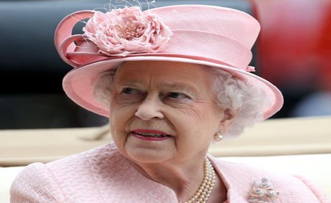 Nữ hoàng Elizabeth là người nắm giữ khối tài sản khổng lồ nhất trong tất cả các thành viên hoàng tộc. Theo 'Danh sách Người giàu 2018' của Thời báo Sunday Time, giá trị tài sản ròng của bà ước tính khoảng 480,5 triệu USD.
