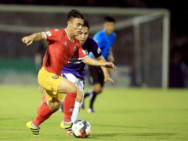 HLV Hà Tĩnh chỉ ra cầu thủ xuất sắc hơn “trái tim” của tuyển Việt Nam - 1