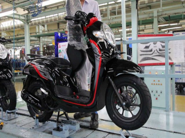 Xe máy - Xe đạp - Bảng giá 2020 Honda Scoopy mới nhất, sánh cạnh Honda Vision