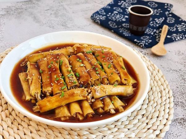 Ẩm thực - Váng đậu và nấm người nào cũng biết nhưng làm thành món ăn ngon thế này thì khó ai nghĩ ra