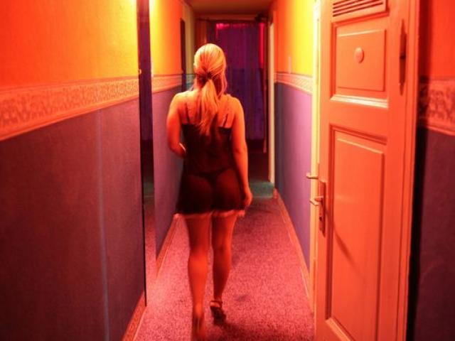 Thế giới - TBN: 8 gái mại dâm nhiễm Covid-19, nguy cơ bùng phát ổ dịch đáng lo ngại