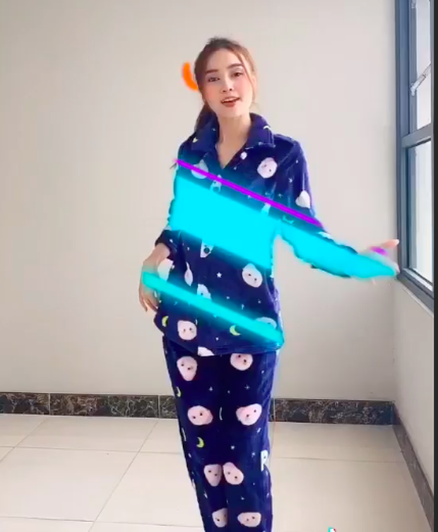 Lộ clip Ninh Dương Lan Ngọc diện đồ ngủ quay video nhún nhảy ở chung cư nhà Chi Dân?