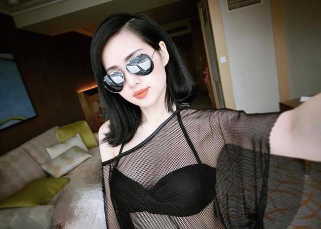 Hiện tại, cô đang có cuộc sống viên mãn bên chồng cùng 2 con, sự nghiệp vững chắc trong ngành thẩm mỹ và thời trang.
