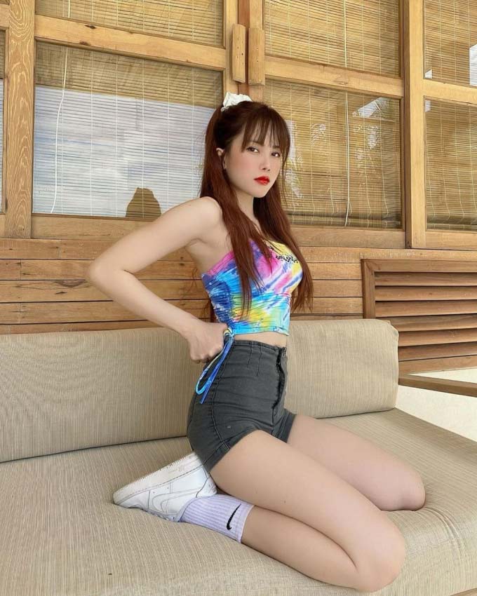 Bạn gái Sơn Tùng- MTP mặc bikini khoe body tuyệt mỹ, khác xa khi lên truyền hình - 8