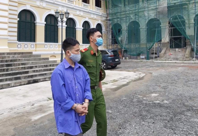 Bị cáo Cao Văn Hạ hầu tòa về tội "Giết người" và "Hiếp dâm"