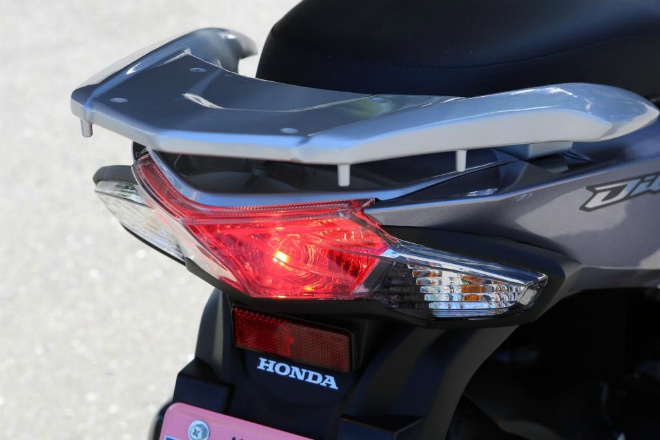Honda Dio 110 tiết kiệm xăng, thiết kế trội hơn Honda Vision - 6
