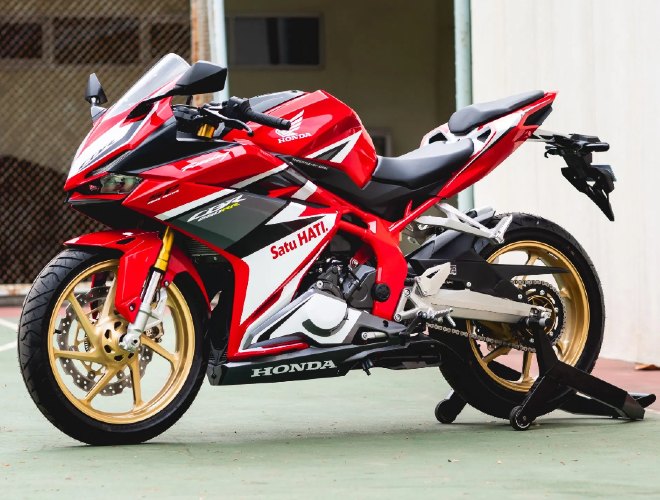 Honda CBR 250RR 2022 về Việt Nam giá 170 triệu đấu Kawasaki Ninja ZX25R