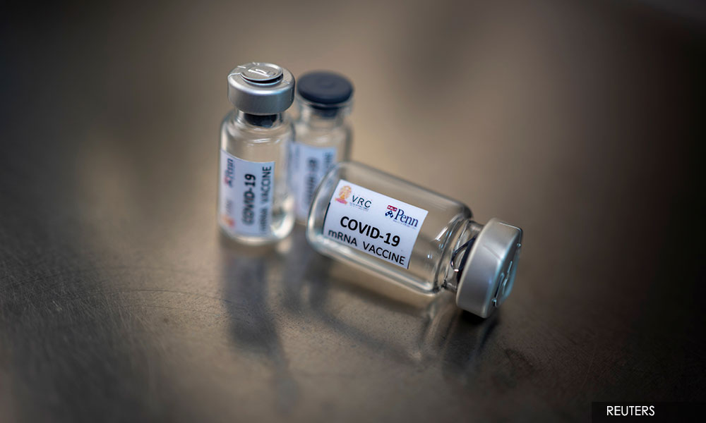 Thử nghiệm vắc xin Covid-19 tại một nhà máy của Sinopharm (ảnh: Reuters)