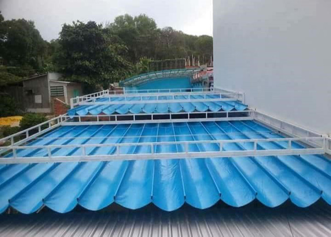 Mái xếp lượn sóng che không gian giảm nhiệt