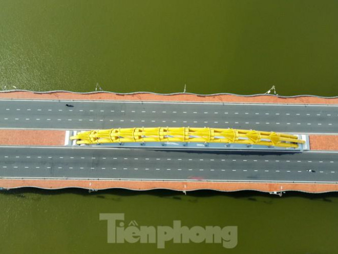 Chính quyền TP Đà Nẵng, yêu cầu mọi người dân ở tại nhà, chỉ ra ngoài trong trường hợp thật sự cần thiết như mua lương thực, thực phẩm, thuốc men, cấp cứu... Các trường hợp vi phạm được chỉ đạo xử lý nghiêm theo quy định. 