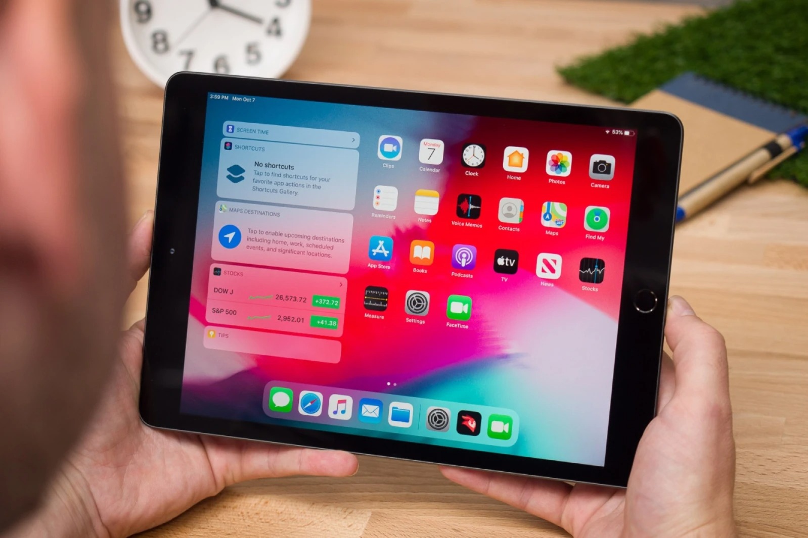 Những lý do sẽ khiến bạn mua ngay iPad tầm trung thay vì laptop giá rẻ - 1