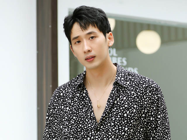 Ca nhạc - MTV - "Người tình màn ảnh" của Hari Won gây sốc khi làm MV giá 0 đồng