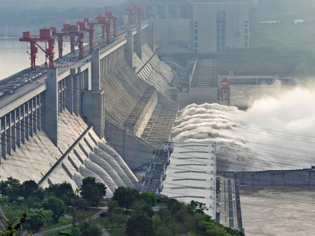 Rủi ro nước tràn đập Tam Hiệp, đe dọa 400 triệu người ở Trung Quốc