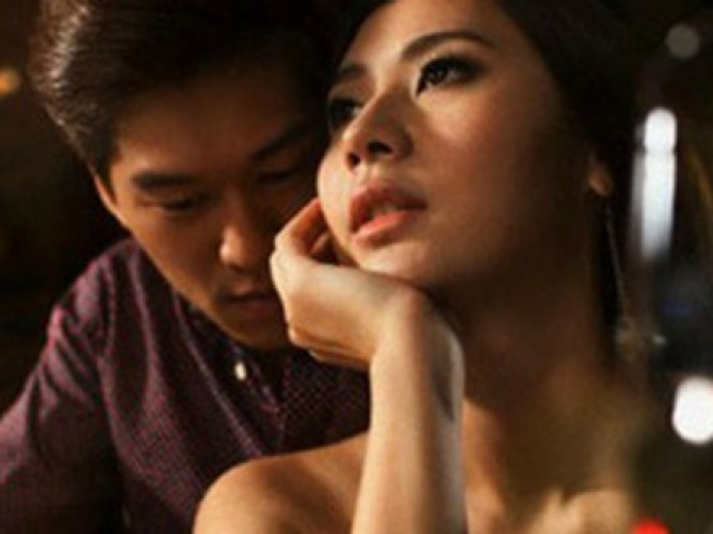 Bạn trẻ - Cuộc sống - Xuất hiện giữa bữa tối lãng mạn, chỉ một câu nhẹ nhàng khiến cả chồng lẫn bồ tự cắt đứt