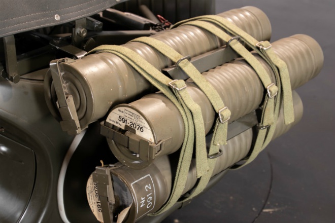 ĐỘC LẠ: Vespa bản quân sự trang bị vũ khí khủng, giá hơn 1 tỷ đồng - 11