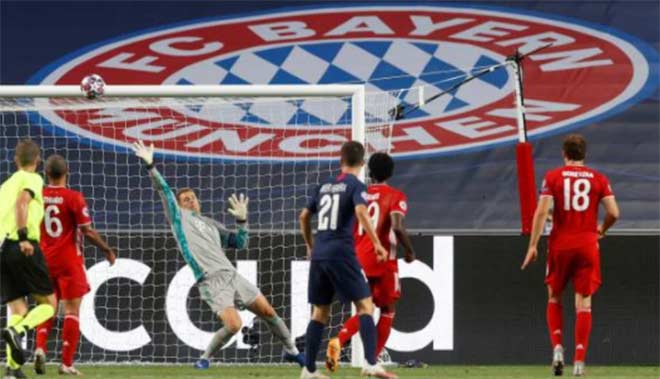 Trực tiếp bóng đá PSG - Bayern Munich: Lewandowski đánh đầu trúng thủ môn - 15