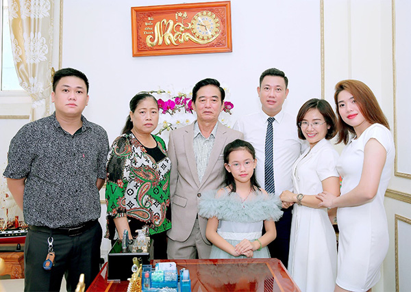 Doanh nhân Nguyễn Thiện Khải hạnh phúc đón tuổi 35 - 1