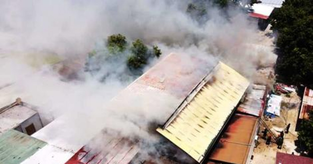 Tin tức trong ngày - Hỏa hoạn thiêu rụi 12 phòng trong quán karaoke