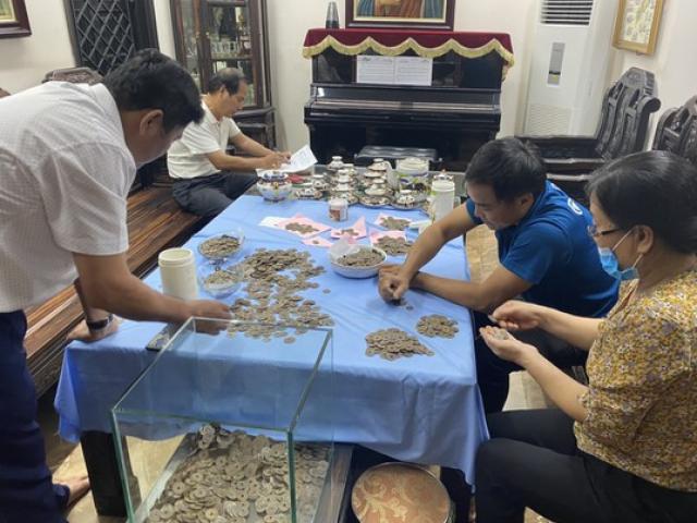 Tin tức trong ngày - Tin tức 24h qua: Phát hiện nhiều tiền cổ Thành Thái Thông Bảo khi đào móng nhà