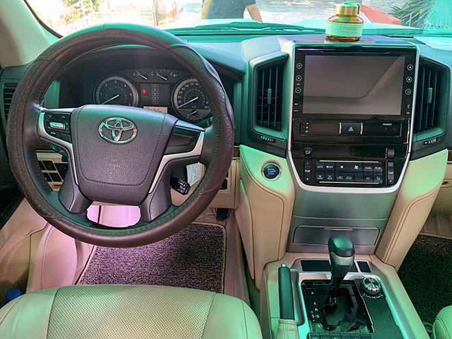 Toyota Land Cruiser máy dầu đời 2018 rao bán giá 5,2 tỷ đồng - Tin tức ...