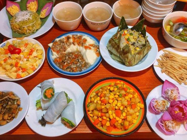 Ẩm thực - Mâm cỗ và bài cúng Rằm tháng 7 năm 2020 có gì đặc biệt?