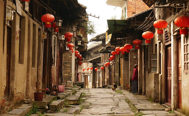 Phố cổ Daxu nằm ở tỉnh Quảng Tây, có nguồn gốc từ thời Bắc Tống và trở thành một khu thương mại thịnh vượng trong thời nhà Minh và nhà Thanh.
