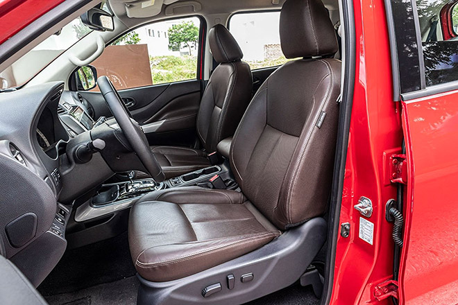 Xe SUV Nissan Terra tiếp tục giảm giá thêm cả trăm triệu đồng trong tháng Ngâu - 8