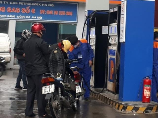 Thị trường - Tiêu dùng - Giá dầu ngày 28/8: Lao dốc không phanh