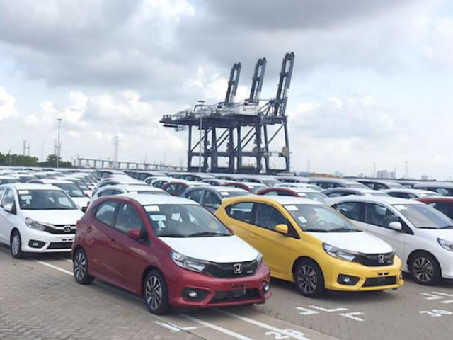 Ô tô - Xe Indonesia giá rẻ hơn 240 triệu đồng vẫn ào ào về VN