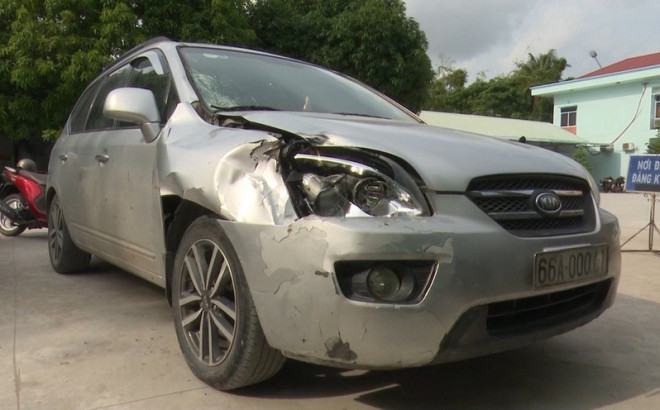 Chiếc xe gây tai nạn. Ảnh: QM